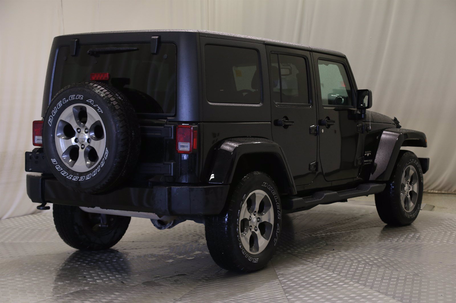 Certified Pre-owned 2018 Jeep Wrangler Jk Unlimited Sahara 4wd Suv