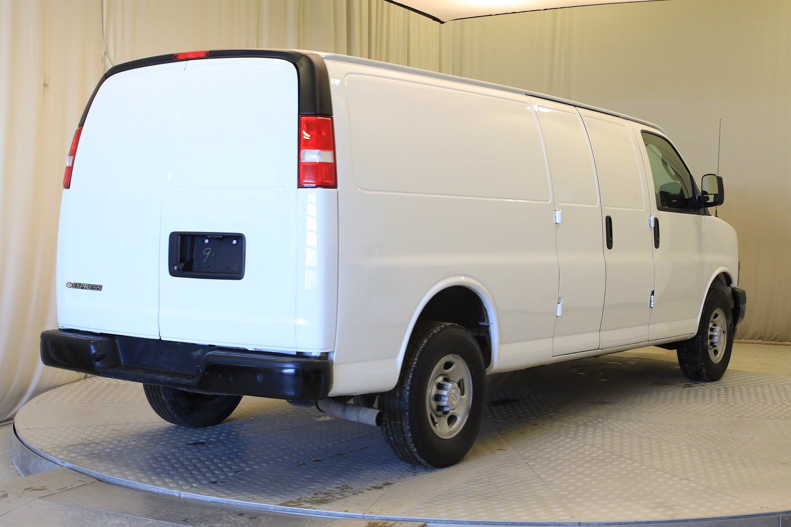 Certified PreOwned 2018 Chevrolet Express Cargo Van RWD Fullsize