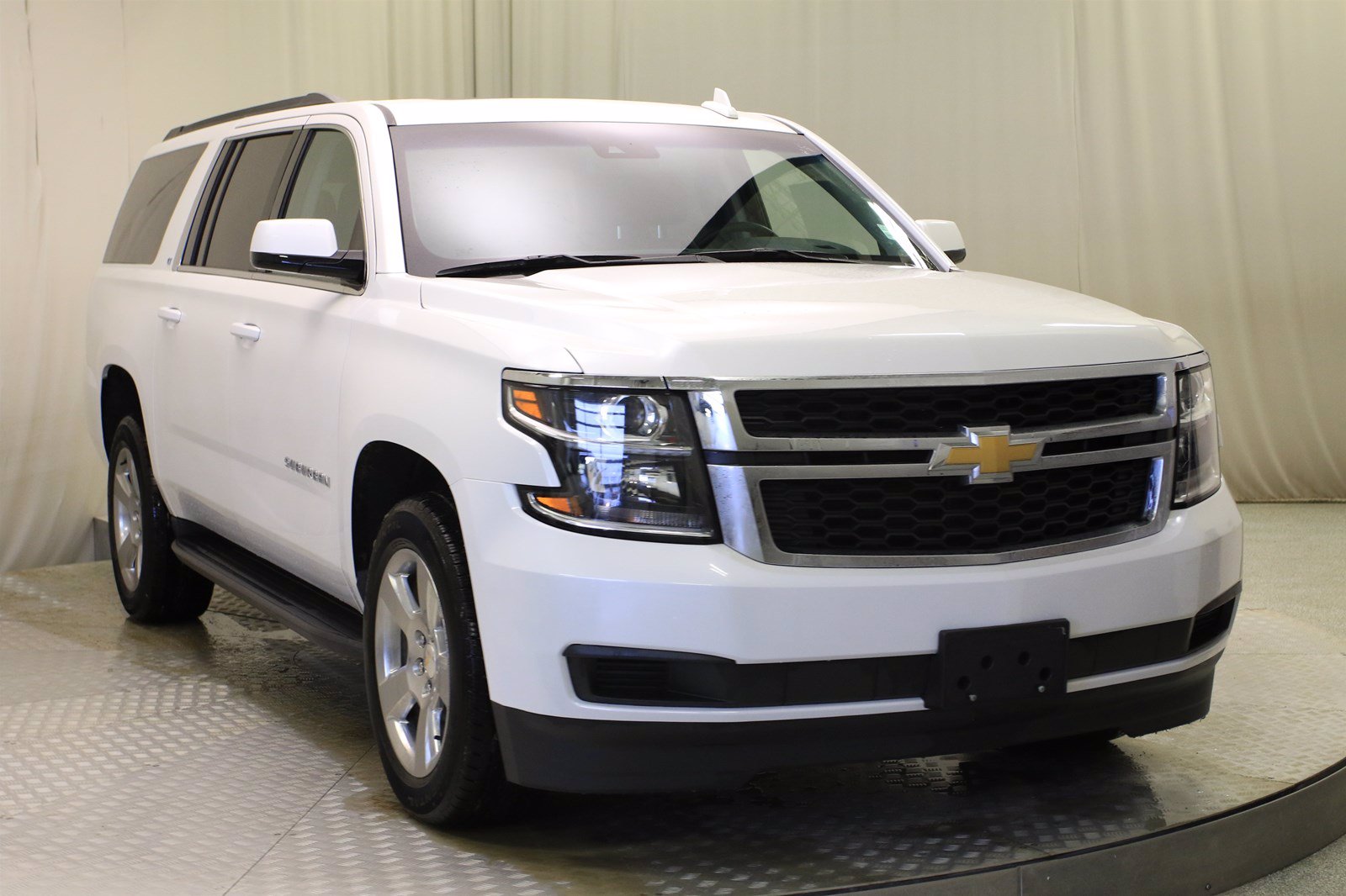 Certified Pre Owned 2019 Chevrolet Suburban Lt 4wdleathersunroofnavdvd 4wd Suv