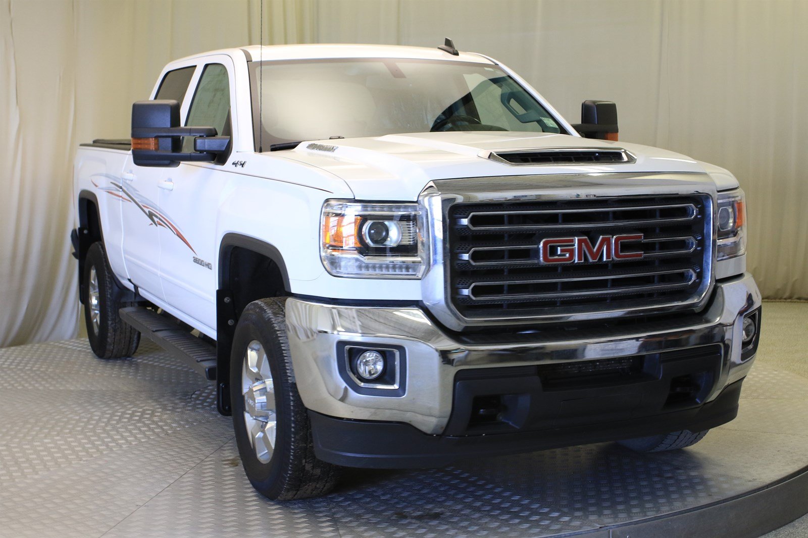 Certified Pre-Owned 2018 GMC Sierra 3500HD SLE Crew Cab 4WD Crew Cab Pickup