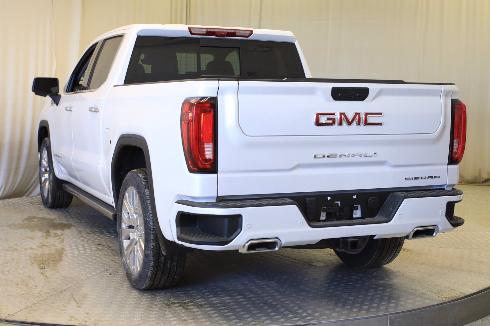 New 2020 GMC Sierra 1500 Denali 4WD Crew Cab Pickup