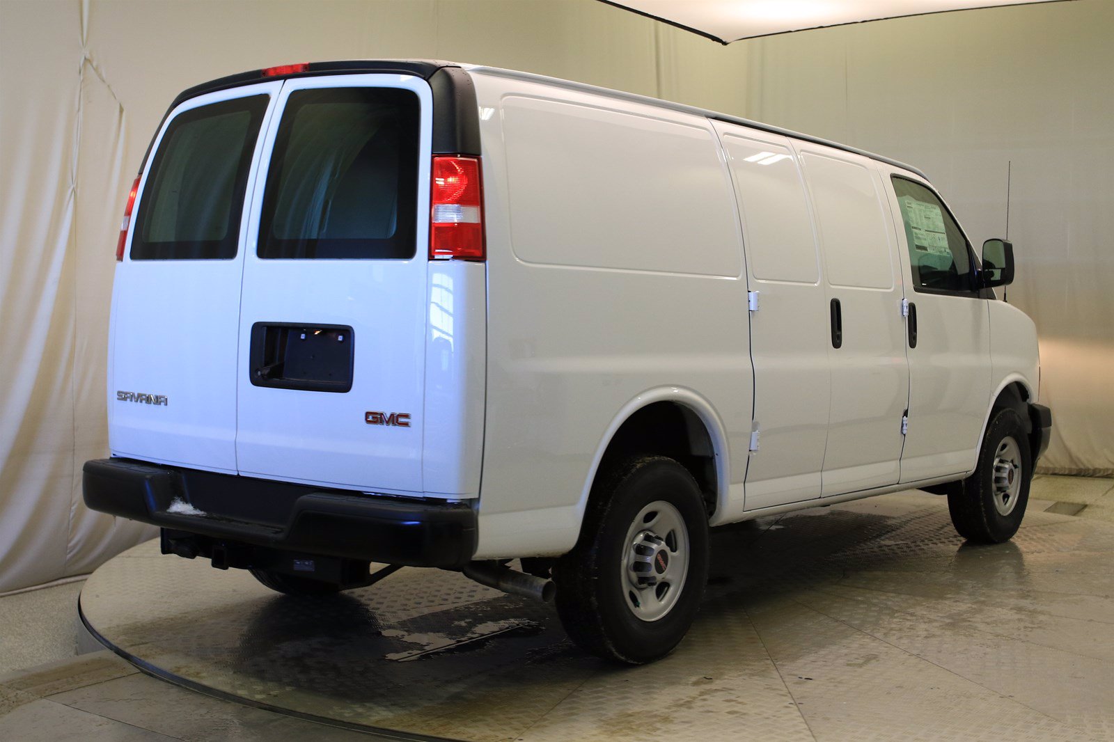 Gmc savana cargo