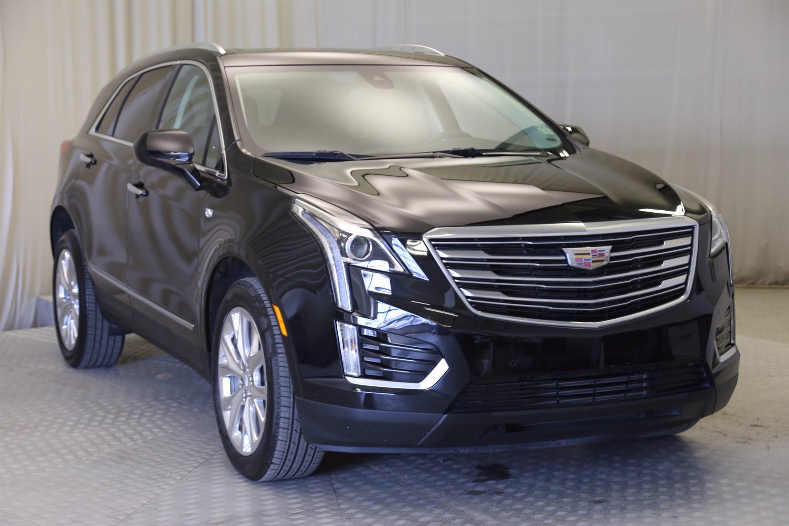 Certified Pre-Owned 2019 Cadillac XT5 Luxury AWD*LEATHER*SUNROOF*NAV ...