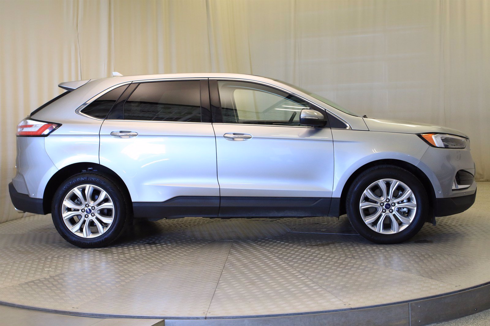 Certified Pre-Owned 2020 Ford Edge Titanium AWD*LEATHER*SUNROOF*NAV ...