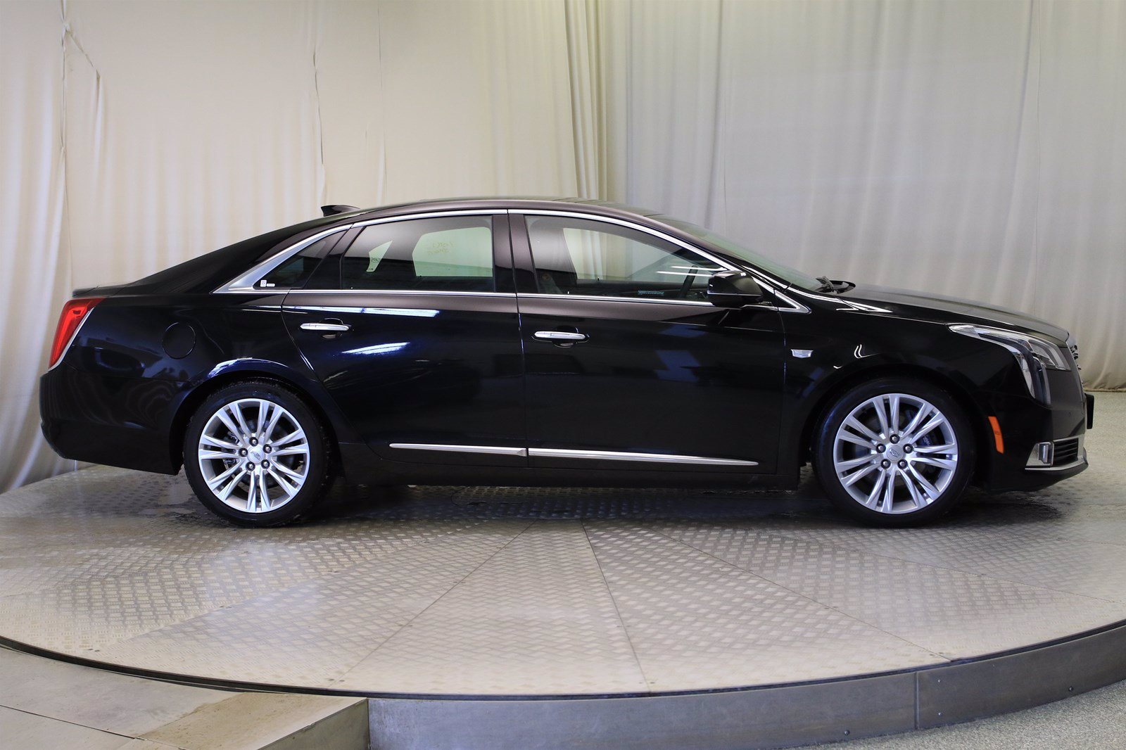 Xts cadillac 2019